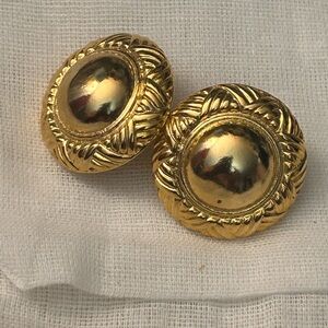 Vintage Gold-Tone Women's Clip On Earrings